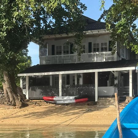 The White House On Bunaken Island Zewnętrze zdjęcie