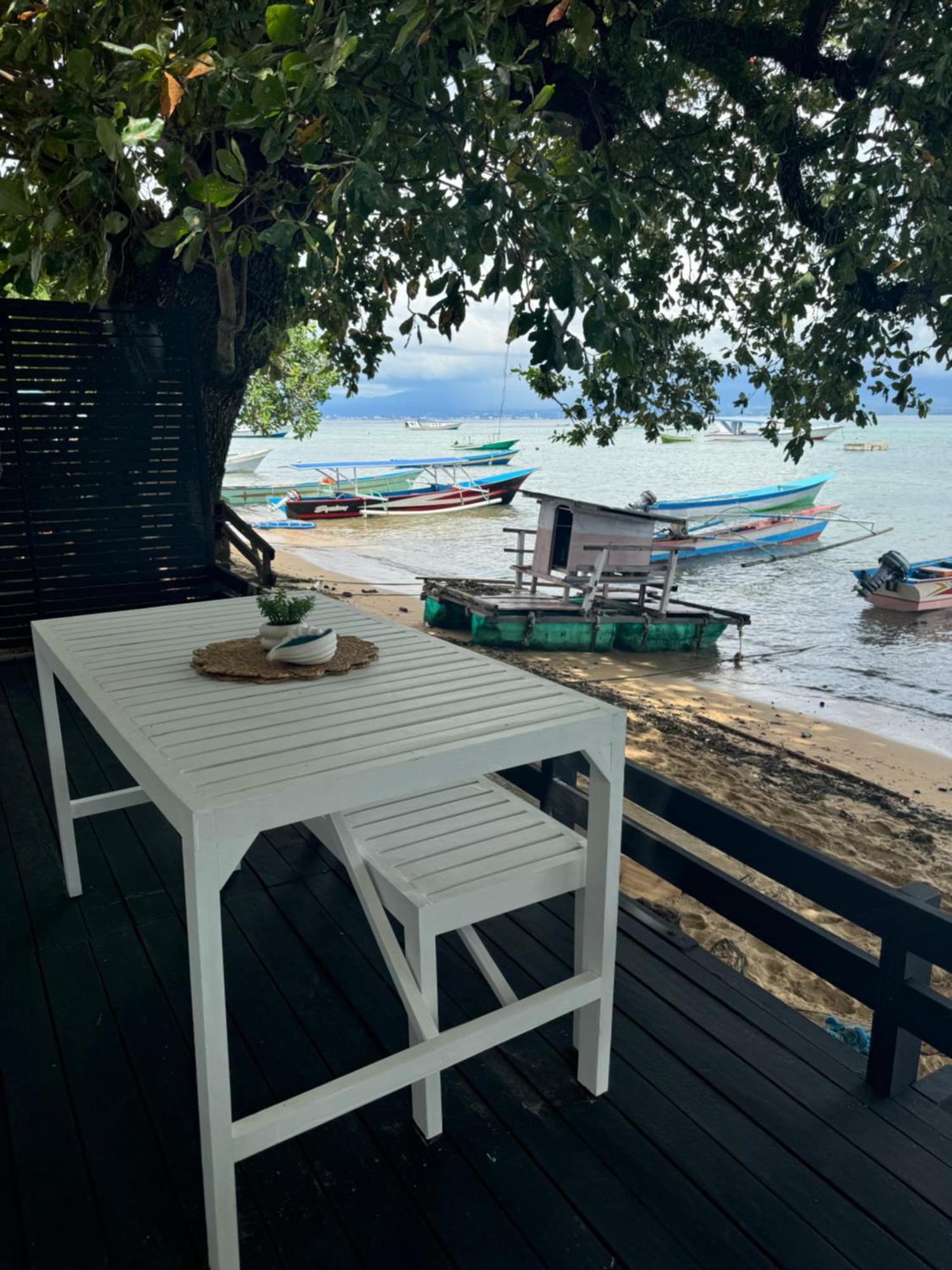 The White House On Bunaken Island Zewnętrze zdjęcie