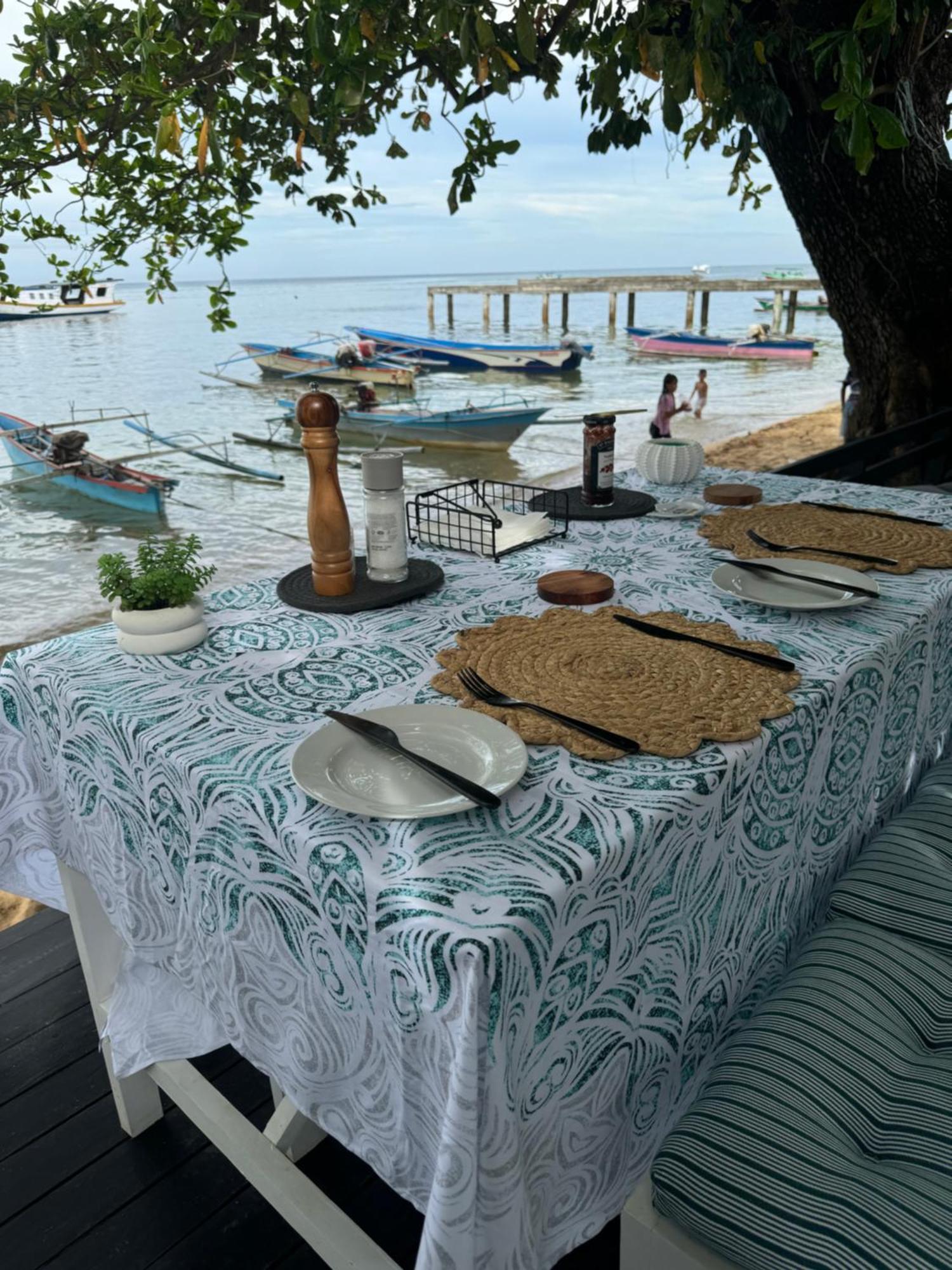The White House On Bunaken Island Zewnętrze zdjęcie